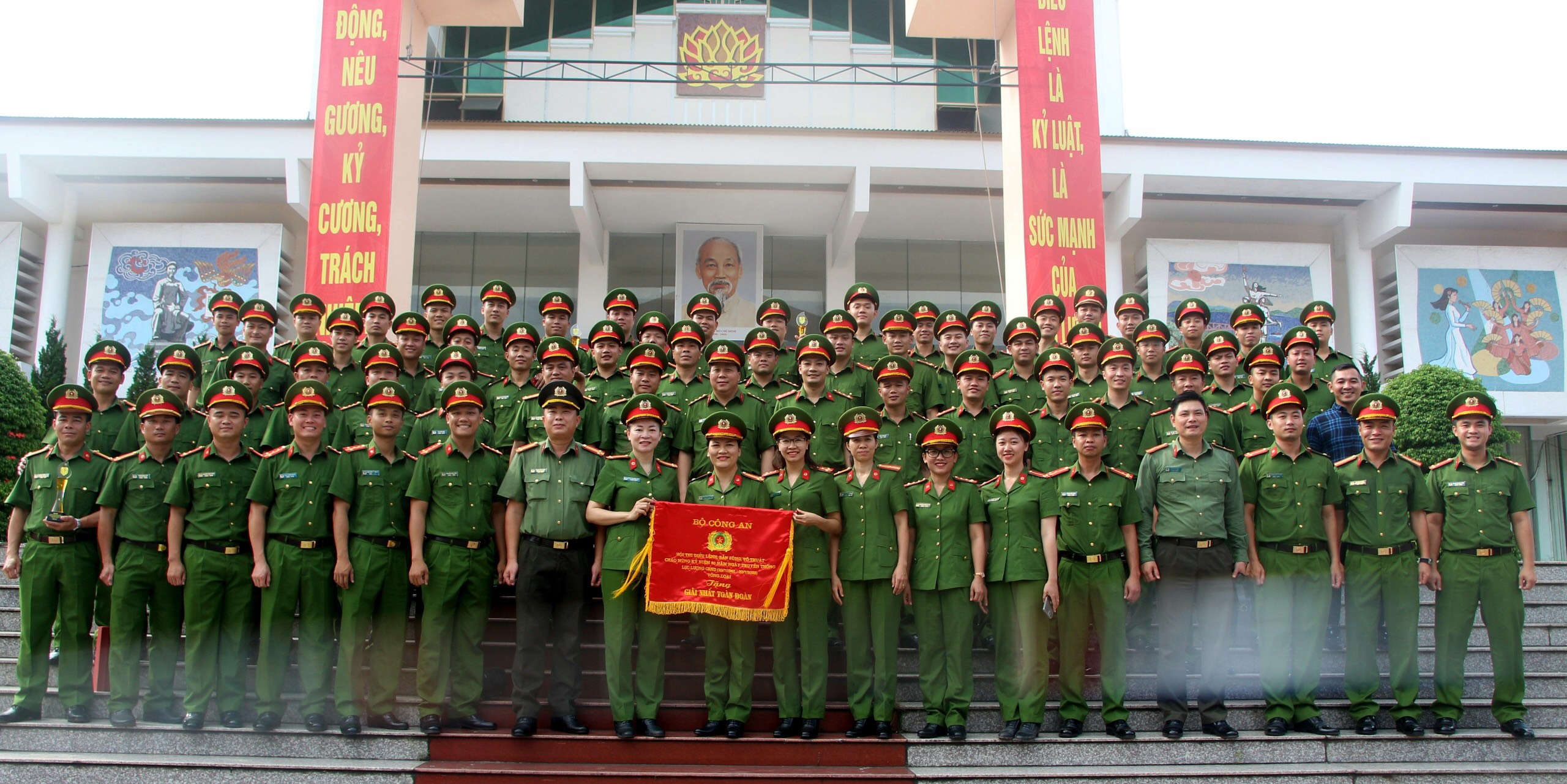 Đội tuyển Công an Hải Phòng đạt Giải nhất toàn đoàn Vòng loại Hội thi Điều lệnh CAND năm 2022